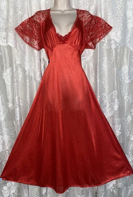 De colección 1x 2X Camisón de nailon suave sedoso con espalda de encaje rojo y mangas aleteadas Foto 1 de 4