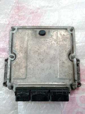 8200163528 centralina motore RENAULT LAGUNA II 1.9 DCI BG08 BG0G 2001 699686 - Immagine 1 di 4