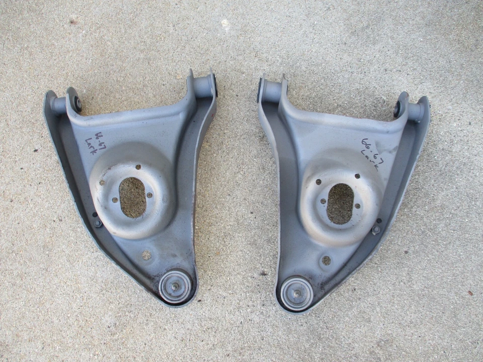 Buick Skylark GS 400 1966 1967 Special Sport Wagon control delantero inferior brazos A Foto 1 de 4