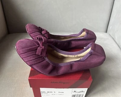 Salvatore Ferragamo My Joy Púrpura Ciruela Gamuza Varina Arco Zapatos Planos 6.5 M Nuevos Foto 1 de 4