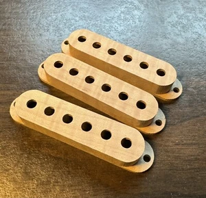 Guilford 5A Flame maple Pickup Cover - fits USA Strat Stratocaster and Others - Picture 1 of 2
