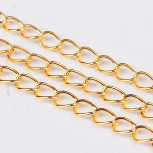 Lote De 2m Metros - 200cm Cadenas Doradas Cadeneta Enlace 5,5 x 3,5mm Joyería - Foto 1 di 1