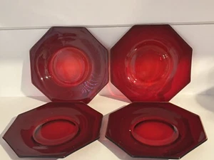 De colección. "Juego de placas de vidrio octogonales rojo rubí de 6,5""/4 difíciles de encontrar" - Imagen 1 de 5