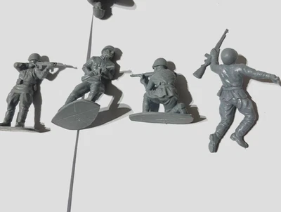 Soldados rusos vintage de la Segunda Guerra Mundial años 60, (14) hechos por Airfix Foto 1 de 3