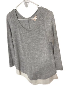 Skies Are Blue Hillsboro Mixed Materials Top Size Medium Gray Knit Layered Hem - Picture 1 of 5