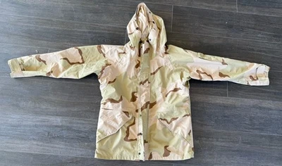 Vtg Army Medium Regular Parka Cold Weather Desert Camo Coat Camouflage Military - Image 1 of 4