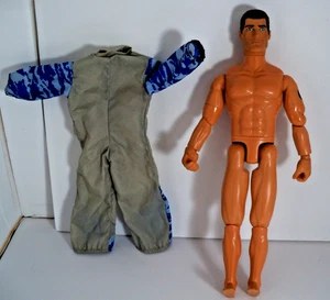 Hasbro 1996 Action Man 12" Articulated Action Figure- Sky Dive w/Flocked Hair - Bild 1 von 7