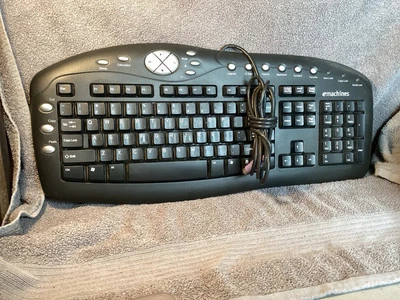 eMachines black desktop keyboard KB-0108 - Image 1 of 4