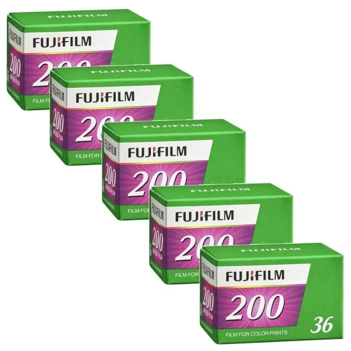 5 PELLICOLE FUJICOLOR 200-36 SCADENZA GIUGNO 2026 - Immagine 1 di 1