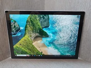 Microsoft Surface Pro (5th Gen) 12.3" i5-7300U 4GB RAM 128GB NVMe Grade B EC0702 - Picture 1 of 4