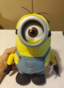 NEW Despicable ME Stuart Minion Plush Doll  Universal Studios 9.25 in w Tags - Picture 1 of 10