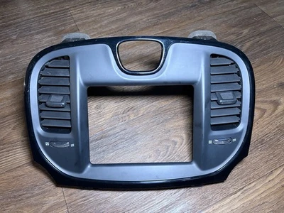 Chrysler 300 S 2015-2017 tablero central bisel moldura radio envolvente negro OEM Foto 1 de 4