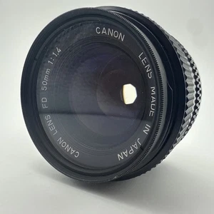 Canon FD 50mm F/1.4 Lens MINT With Lens Caps - Picture 1 of 7