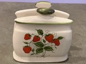 Porta tovaglioli vintage in ceramica a forma di pentola con accenti di fragola - Foto 1 di 5