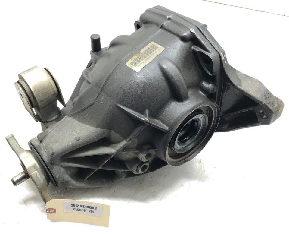 Mercedes-Benz CLS550 2012-2018 tracción trasera diferencial portador OEM. Foto 1 de 4