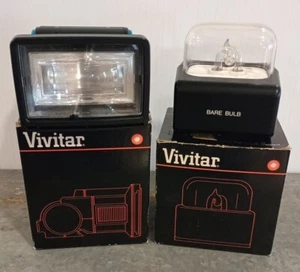 Testa zoom motorizzata Vivitar + modulo lampadina nudo 4600 sistema flash NOS #0234867 - Foto 1 di 12