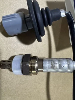 OEM DENSO Downstream O2 Oxygen Sensor for Toyota Celica 1996-1997 1.8L L4 USA - Image 1 of 4