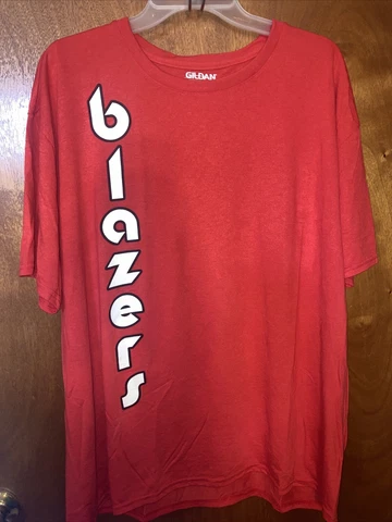 Men’s short sleeve T-shirt size XL Portland Trail Blazers NBA basketball￼ Cover