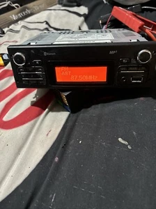 RADIO ESTÉREO RENAULT MERCEDES CITAN 281154063R Bluetooth - Imagen 1 de 7