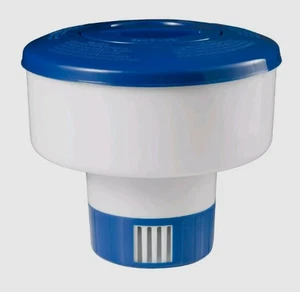 Dispensador de Tabletas Flotantes Plegable Azul y Blanco Piscina Mainstays 7" - Imagen 1 de 3