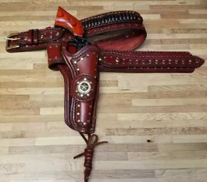 Gun Holster Belt Leather Revolver Pistol Tooled .22 .38/357 .44/45 Cal Western - Picture 1 of 3