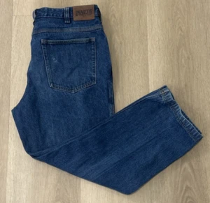 Duluth Trading Company Men's Blue Jeans Relaxed Fit Straight Leg Size 36x28 - Picture 1 of 5