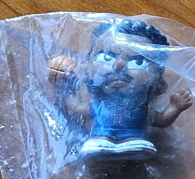 Nueva minifigura TeenyMates 2022 Serie 7 NBA Detroit Pistons #41 Saddiq Bey 1" Foto 1 de 4