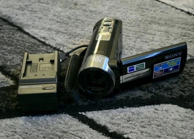 Videocámara digital Sony Handycam DCR-SX45 EXCELENTE+ 70x lente Zeiss probada y funciona Foto 1 de 4