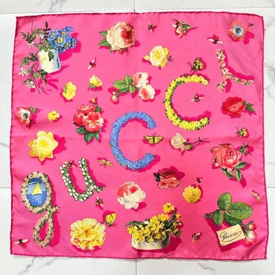 Bufanda Gucci Vintage Rosa Flor Seda Hecha en Italia Usada Rara de Japón Foto 1 de 4