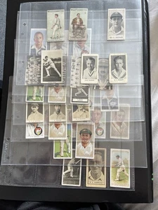 Cigarette cards “ cricket themed, Bradman, Hammond, etc, type cards - Picture 1 of 12