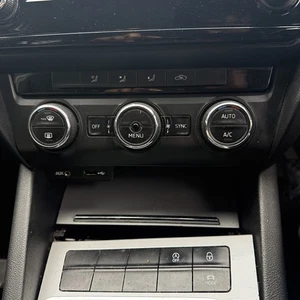 Skoda Octavia MK3 2013 - 2017 Climate Heater Control Panel Unit 5E0820047M - Picture 1 of 2