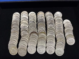 LOT OF 130 KENNEDY 50c HALF DOLLARS 1965-1969 40% SILVER $65 FACE - Bild 1 von 9