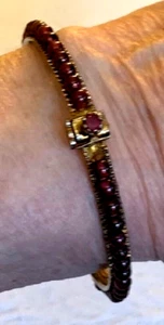 VINTAGE CABOCHON GARNET BRACELET W/SLIDE GARNET CLASP - Picture 1 of 12