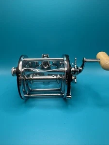 Vintage Penn 350 "Leveline" Conventional Reel. Good Working - Picture 1 of 6
