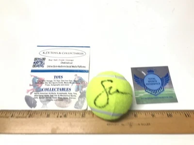 Pelota de tenis firmada autografiada por Serena William con certificado de autenticidad Foto 1 de 4