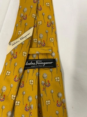 Corbata de seda Salvatore Ferragamo dorada floral firmada hecha en Italia Foto 1 de 4