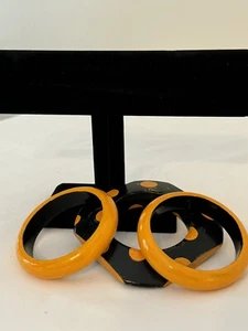 Vintage Wood Bangle Bracelet Set of 3 1980's Solid Yellow/Black Polka Dot - Picture 1 of 6