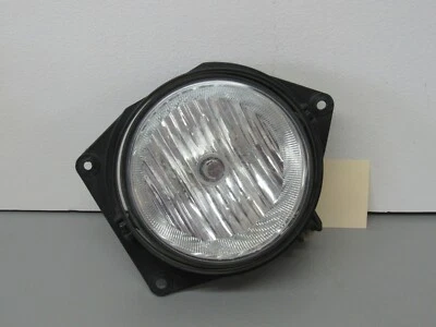 2006 2007 2008 2009 2010 HUMMER H3 RIGHT SIDE FOG LIGHT - Image 1 of 4