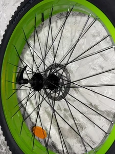 PHILODO Fat Tire E Bike Heavy Duty Complete Front Wheel  & Tire Assembly; Green - Picture 1 of 10