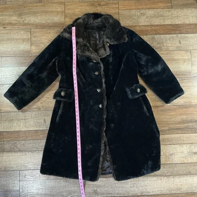 60s VINTAGE Borgana Fairmoor Faux Fur Coat Black Women's Size M Brown Trim #1101 - Image 1 of 4