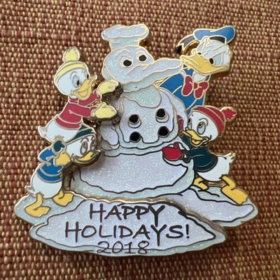 Prendedor edición limitada Happy Holidays 2018 Huey Dewey & Louie & Donald Duck Disney Foto 1 de 4