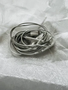 Apple EarPods mit Lightning Connector - Bild 1 von 1