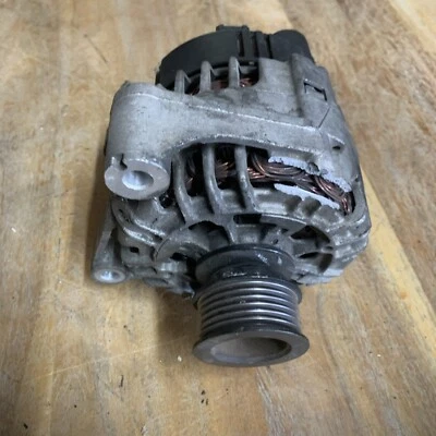 Conjunto alternador Valeo SG12B039 2542432D 120A 7 830 791 para BMW E46 M3 2006 Foto 1 de 4