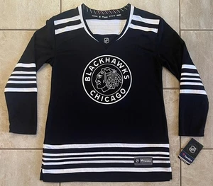 Camiseta deportiva negra mediana de hockey de la NHL de los Chicago Blackhawks para mujer fanáticos - Imagen 1 de 10