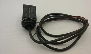 ALLEN BRADLEY 42GRF-9002 PHOTOELECTRIC SENSOR FIBER OPTIC 2M CABLE SERIES A - Picture 1 of 4