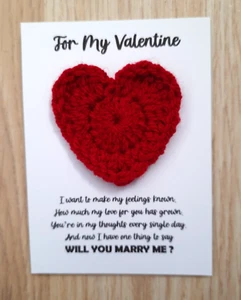 HANDMADE CROCHET HEART 'WILL YOU MARRY ME? POCKET HUG VALENTINE’S DAY *FREEPOST - Picture 1 of 12