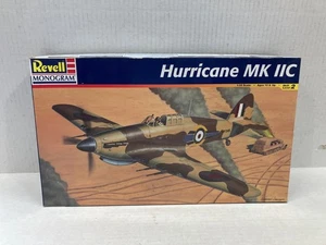 REVELL 1/32 SCALE HURRICANE MK IIC MODEL KIT - Bild 1 von 5