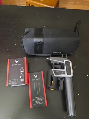 Sistema de Conservación de Vinos Coravin Modelo Dos, Estuche y Cápsulas de Argón Foto 1 de 4