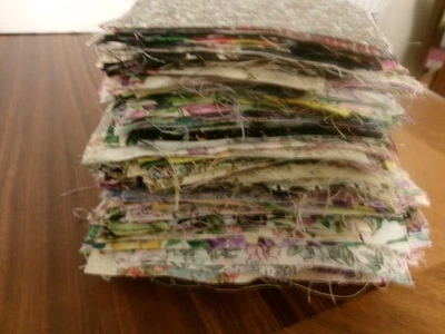 Tamaños cuadrados de tela nuevos surtidos para acolchado Foto 1 de 4