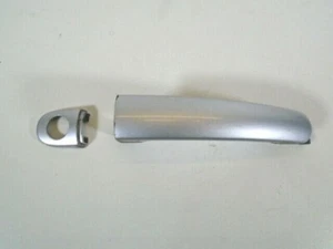 SKODA CITIGO SE  2011-2019 DOOR HANDLE + CAP - EXTERIOR (FRONT DRIVER SIDE) - Picture 1 of 4